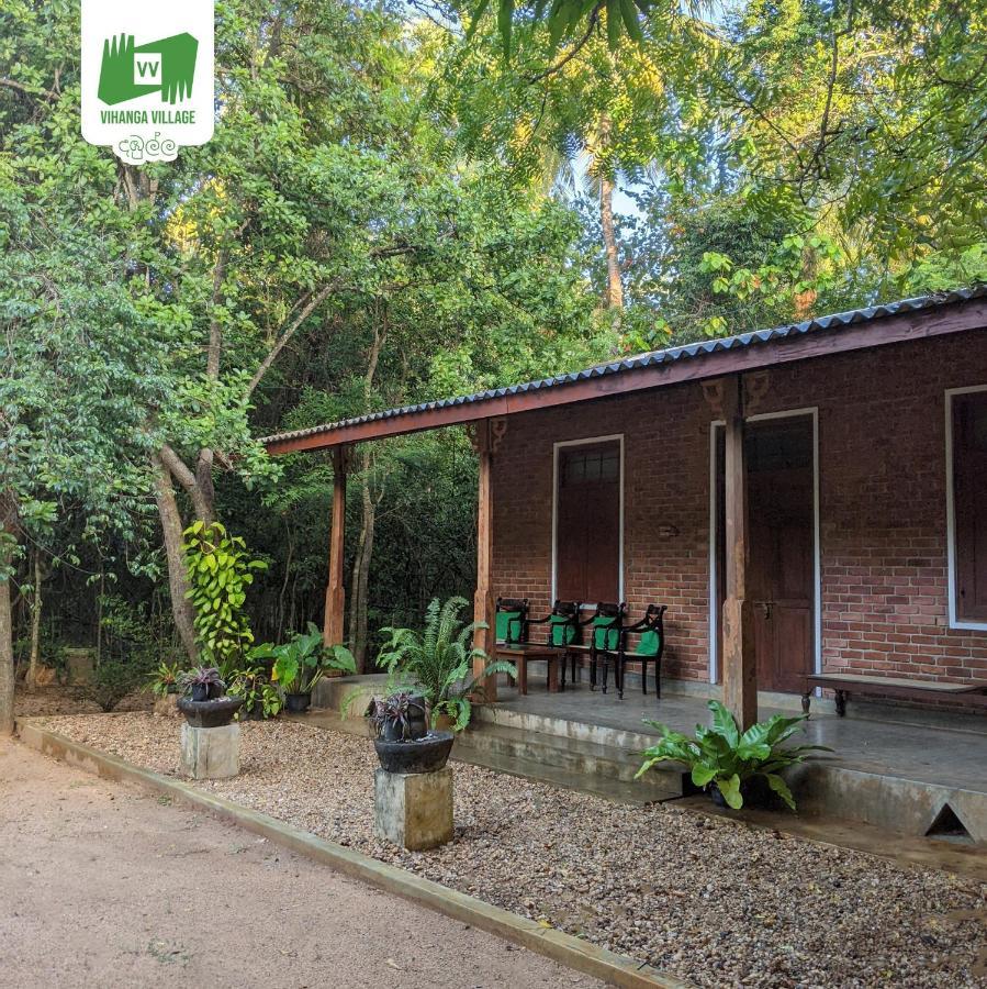 Vihanga Village - Jungle Retreat In 담불라 외부 사진