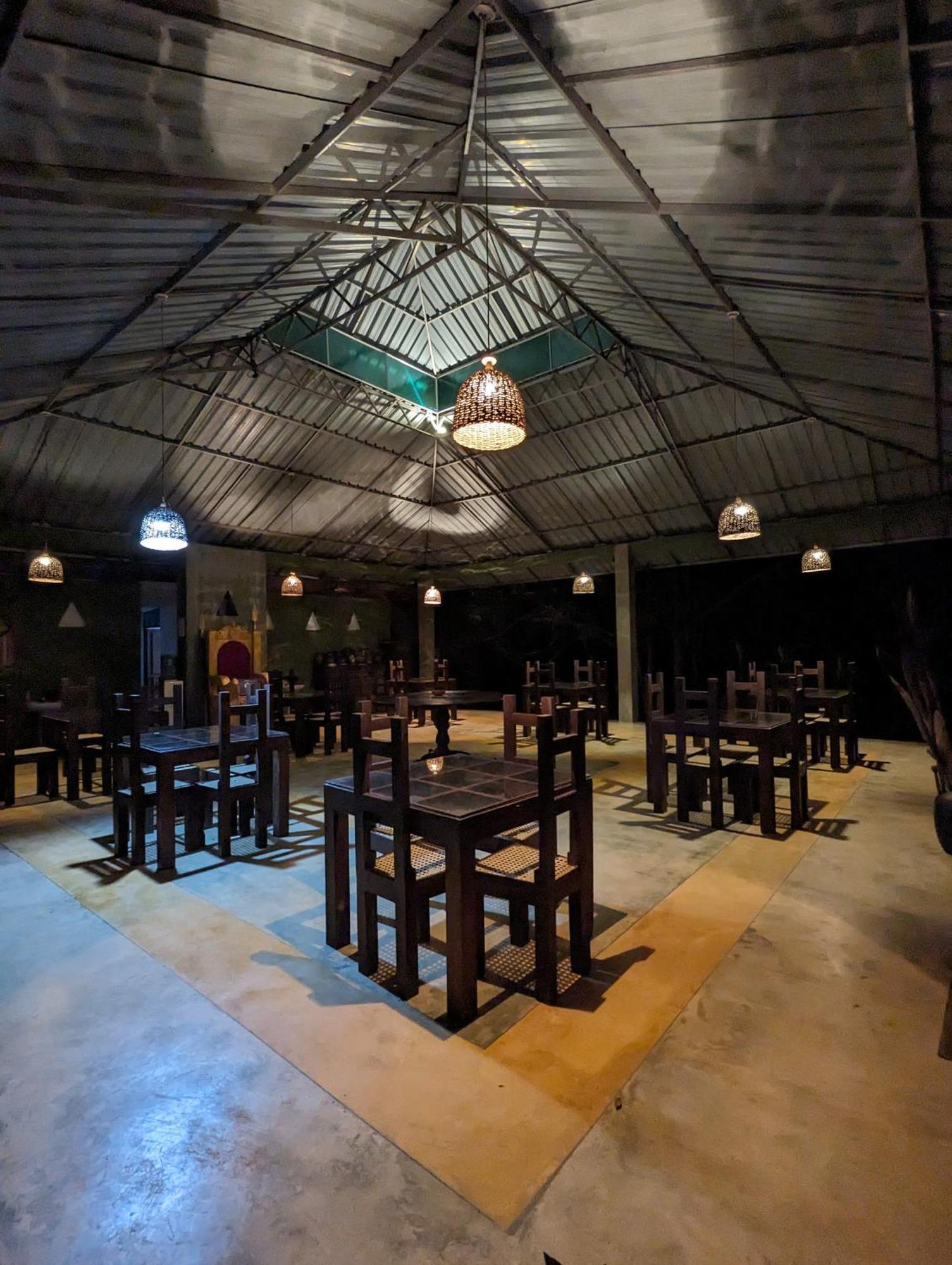 Vihanga Village - Jungle Retreat In 담불라 외부 사진